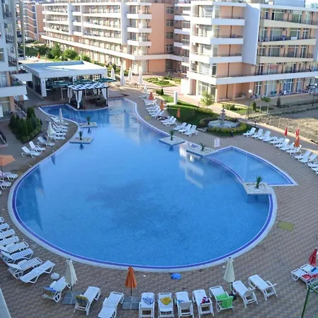 Studio Grand Kamelia *